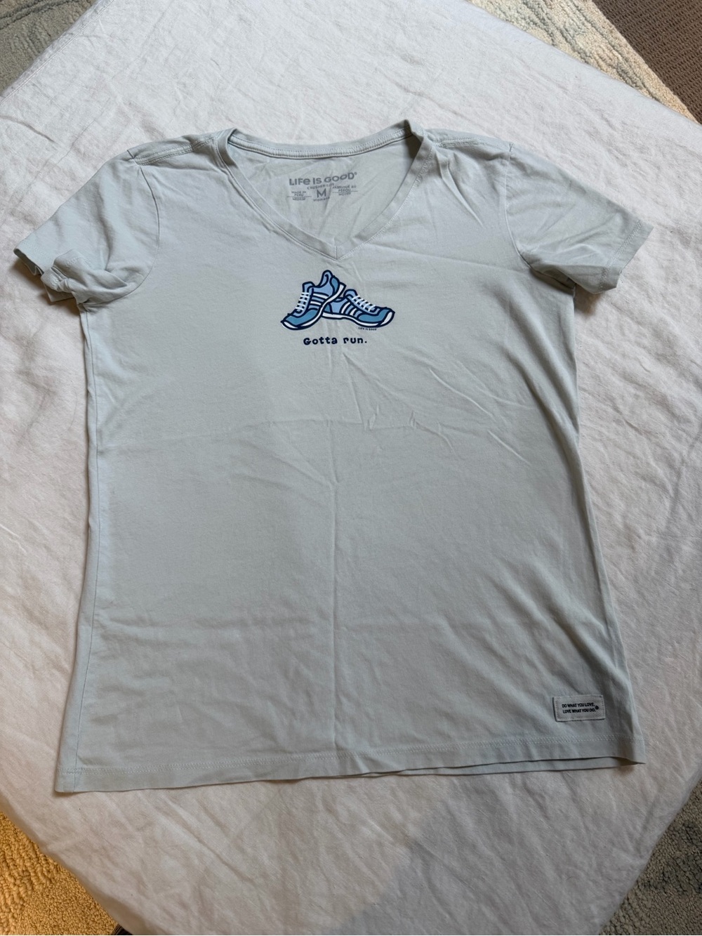 Women's Life is Good T-shirt - Size Medium